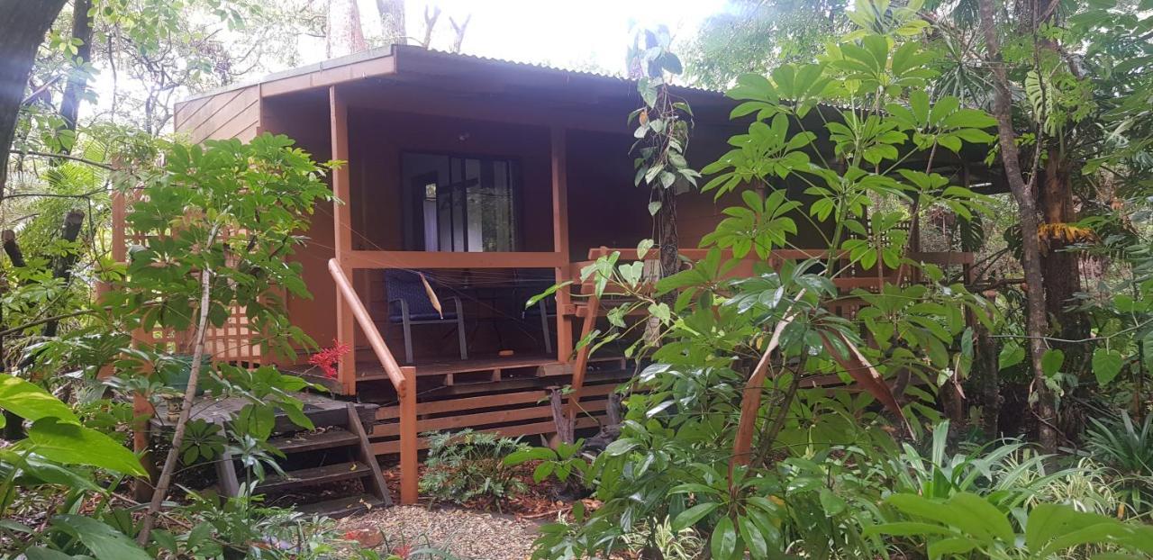 Samurai Beach Bungalows One Mile Экстерьер фото