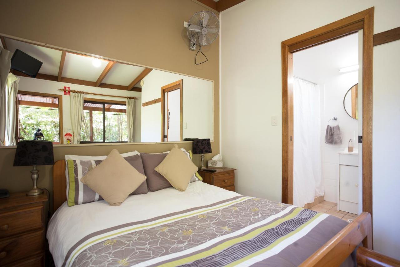 Samurai Beach Bungalows One Mile Экстерьер фото